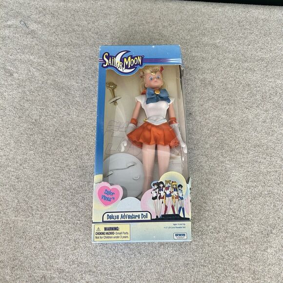 Sailor Moon: Sailor Venus 11.5 Inch Deluxe Adventure Doll Irwin 2000 Vintage NEW